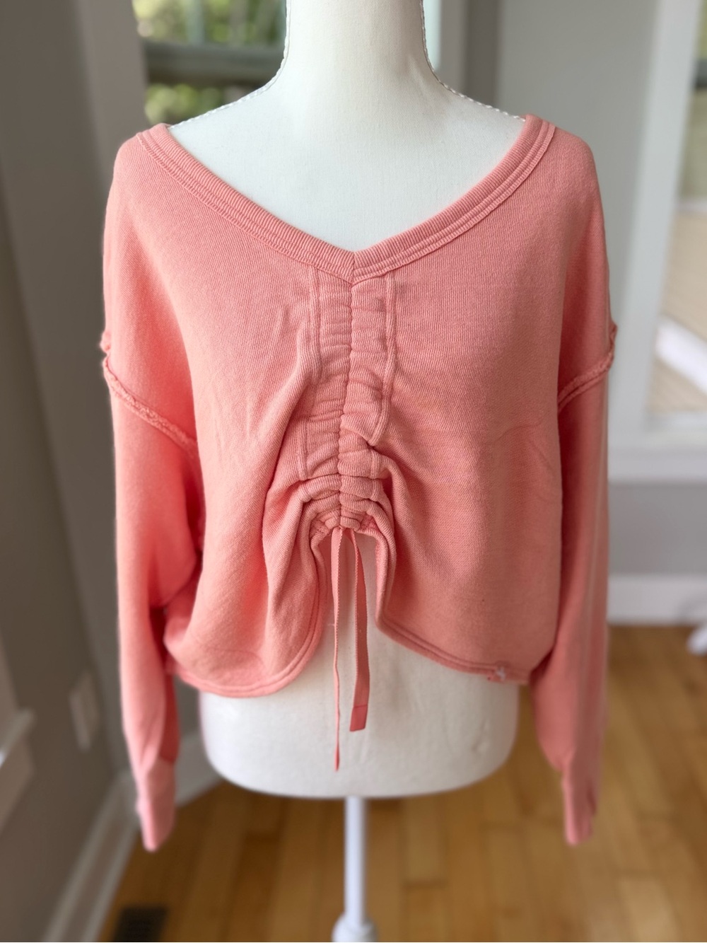 JoyLab Coral Pink Drawstring V-Neck Cropped Sweatshirt Size Small